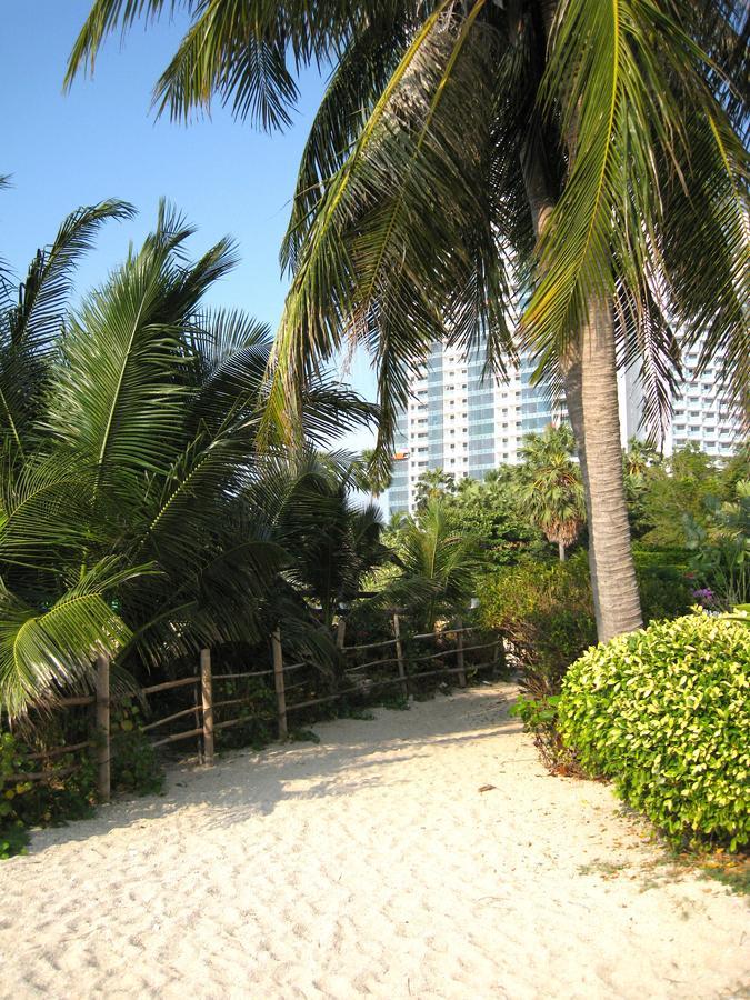 Wong Amat Tower Pattaya Exterior foto